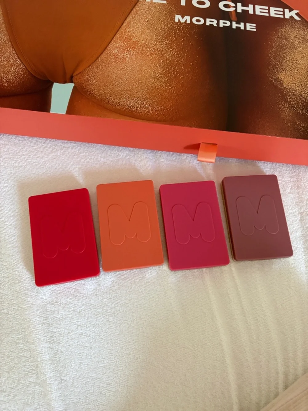 4 x Morphe Cheek Thrills  Island Blush Quartet - Pink, Coral, Peach, Mauve - Picture 4 of 6